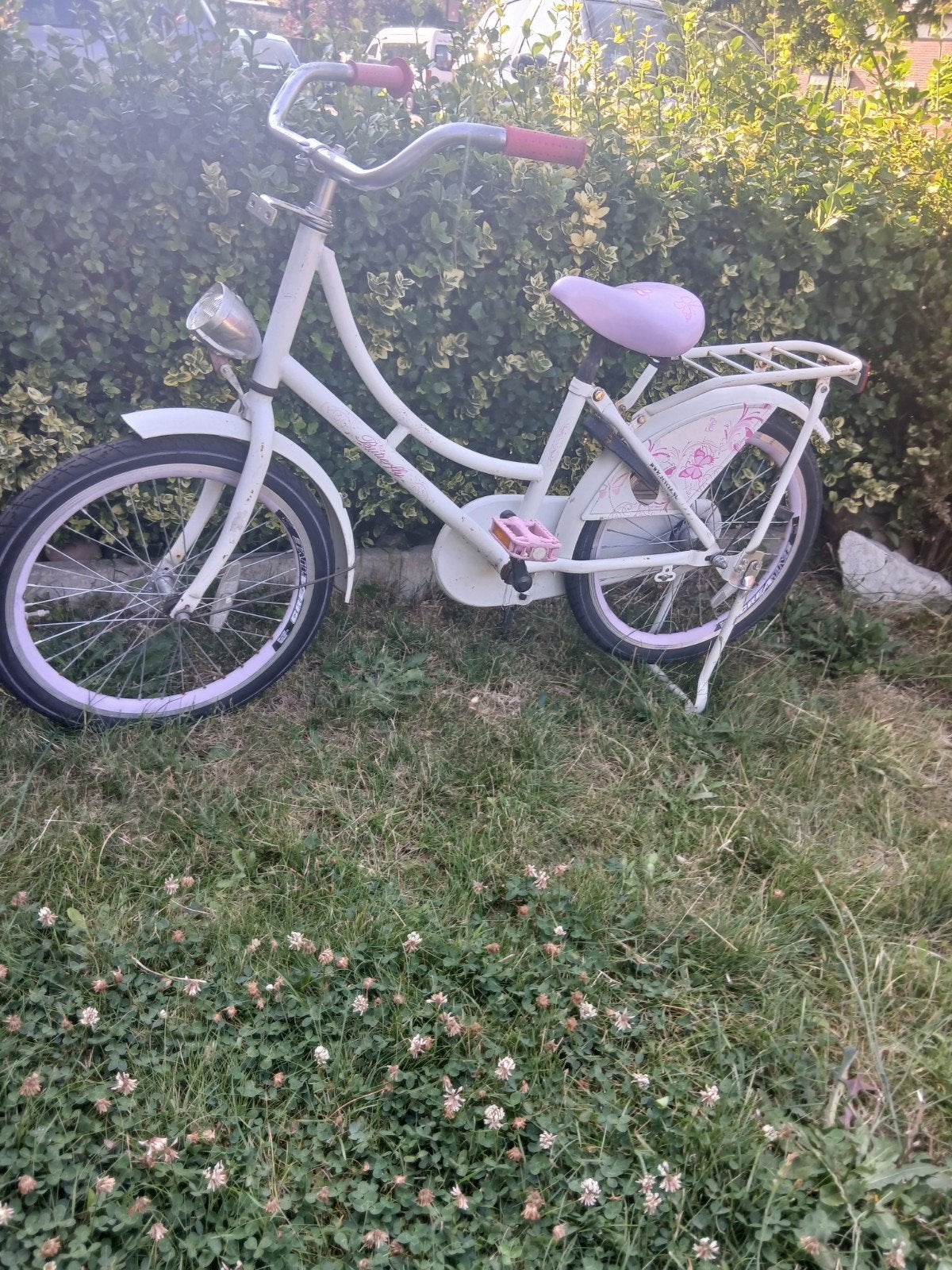 Leuke witte meisjesfiets met vlinderdetails, Ophalen, Terugtraprem, Gebruikt, Onbekend