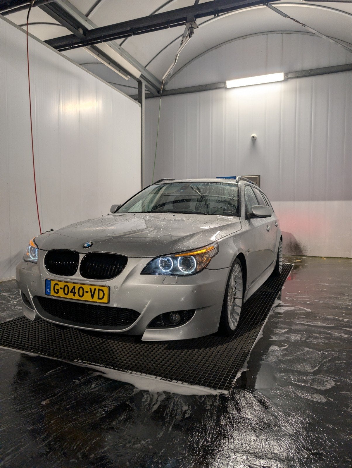 BMW 5-Serie 3.0 D AUT STAGE 2, Auto's, BMW, Achterwielaandrijving, 2000 kg, Stationwagon, Diesel