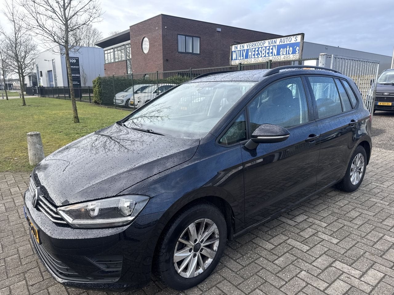 Volkswagen Golf Sportsvan 1.6 TDI INRUILAUTO ! BOUWJAAR 2015, Auto's, Zwart, Golf Sportsvan, Bedrijf, Metallic lak