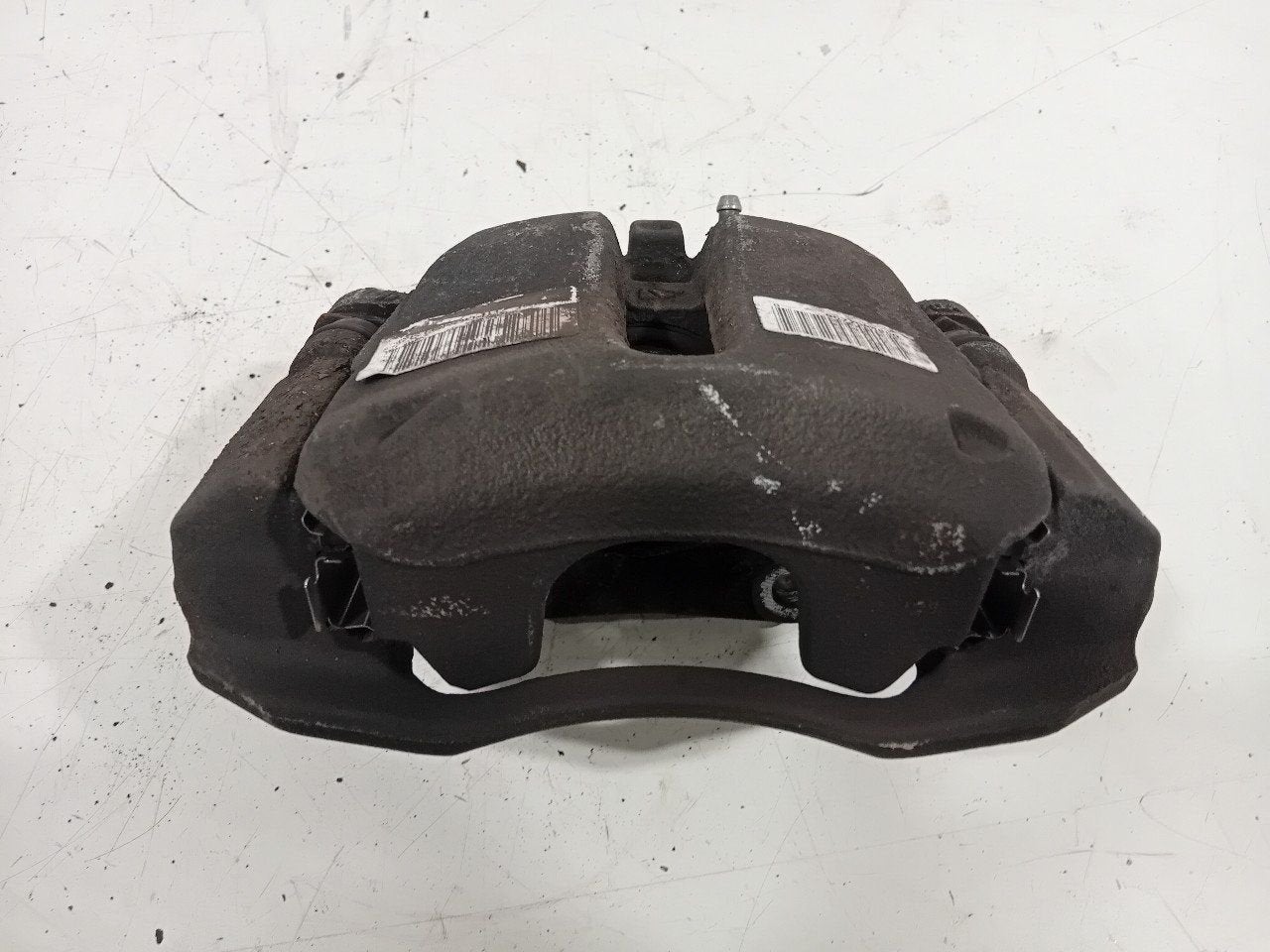 Remklauw links voor Peugeot 2008, Onderdelen@venauto.nl, Van der Ven Autorecycling B.V., Gebruikt, Ettenseweg 76, 4706 PB Roosendaal, The Netherlands