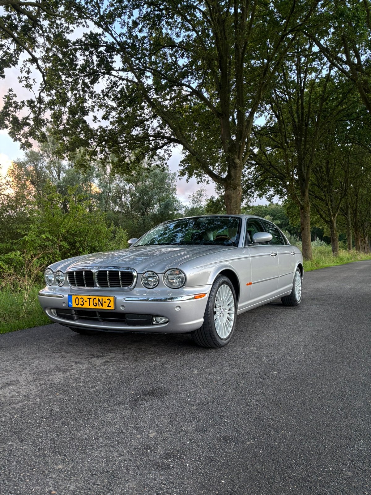 Jaguar 2005 Grijs, Auto's, Jaguar, Automaat, Achterwielaandrijving, Particulier, 102 €/maand
