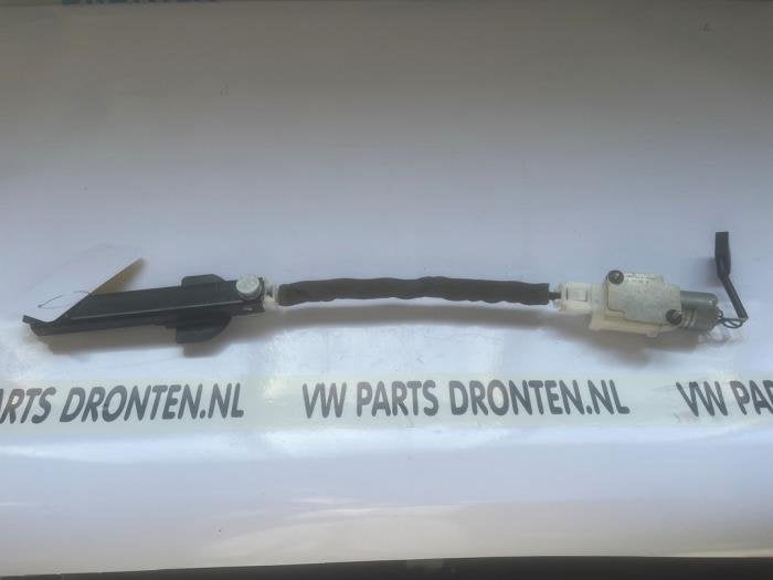 Gordelaangever links van een Audi A8, Auto-onderdelen, Interieur en Bekleding, Gebruikt, -, Verzenden, -