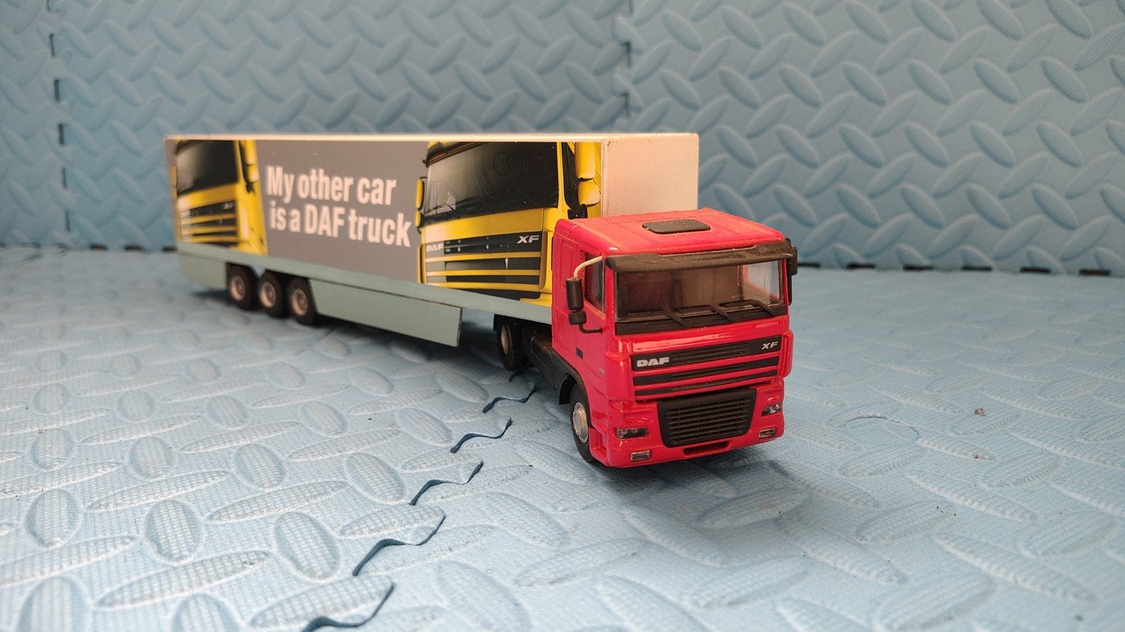 DAF XF met kastentrailer Lion Toys, Ophalen, Gebruikt, Bus of Vrachtwagen, Lion Toys