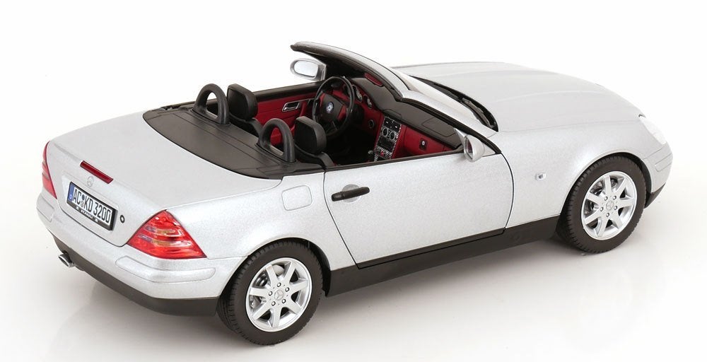Norev 1:18  Mercedes Benz SLK 1996 Brillant Silver 2024, -, Nieuw, Norev, Ophalen of Verzenden