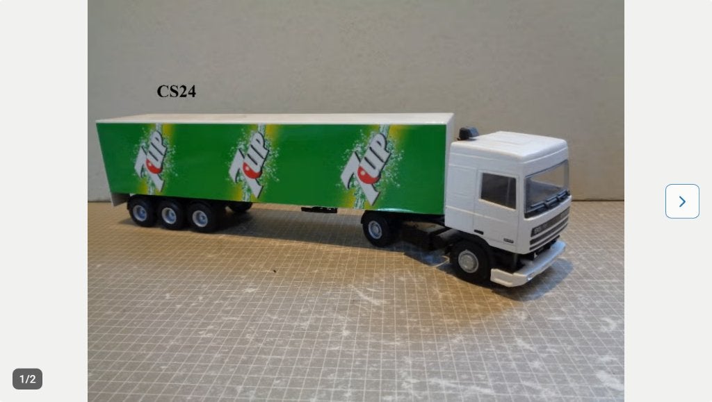 NIEUW:  1:50 Lion-Car DAF Truck met 7 UP Trailer., Hobby en Vrije tijd, Modelauto's | 1:50, Ophalen, Nieuw, Bus of Vrachtwagen