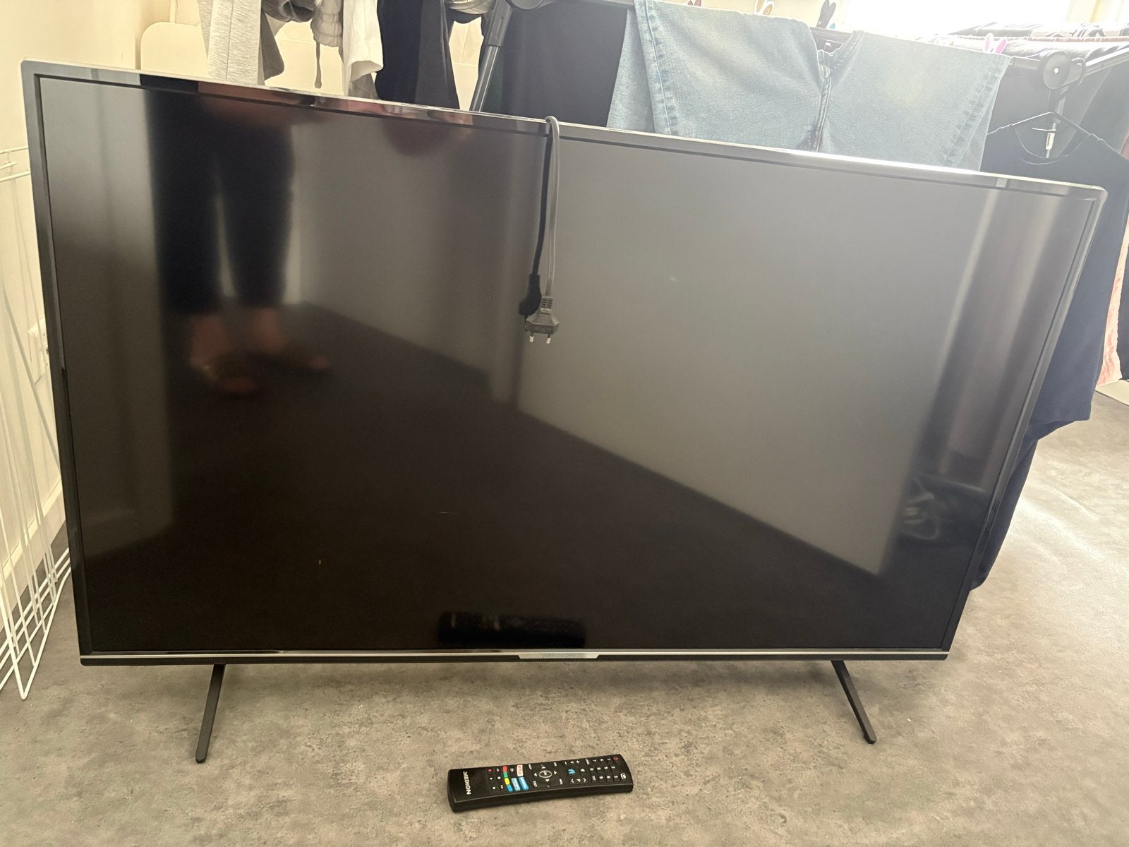 Medion 50 inch LCD TV met 'warming up' probleem, Gebruikt, LCD, 100 cm of meer, Ophalen