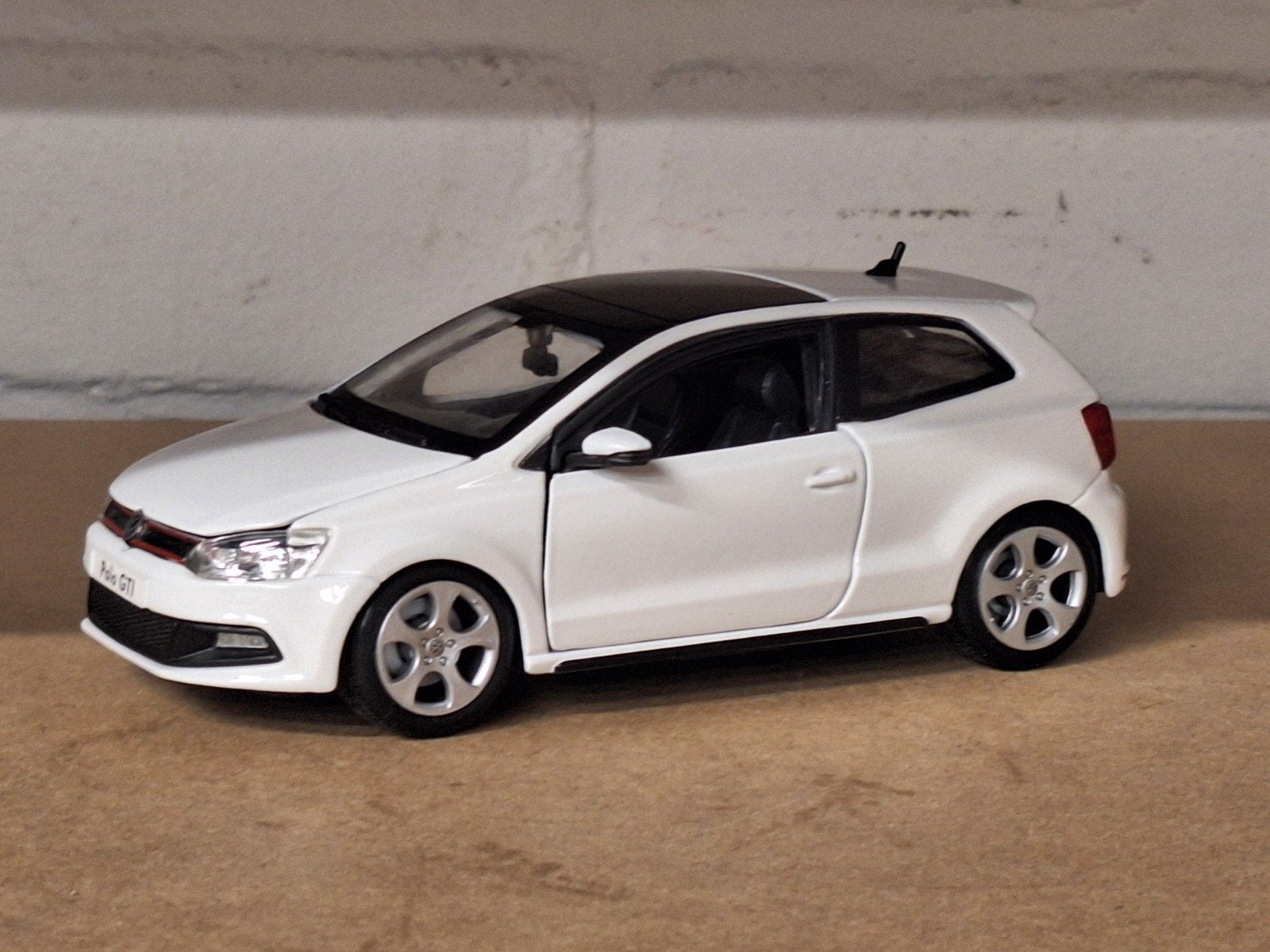 Volkswagen Polo GTI, Auto, Ophalen of Verzenden, Zo goed als nieuw, Bburago