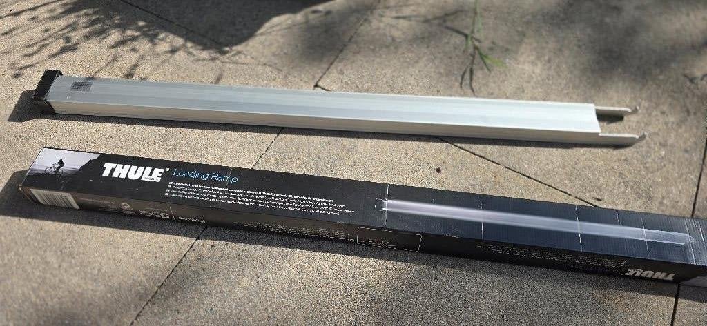 Thule aluminium fietsendrager oprijgoot-Thule loading ramp, Verzenden, Nieuw, 1 fiets, Trekhaakdrager