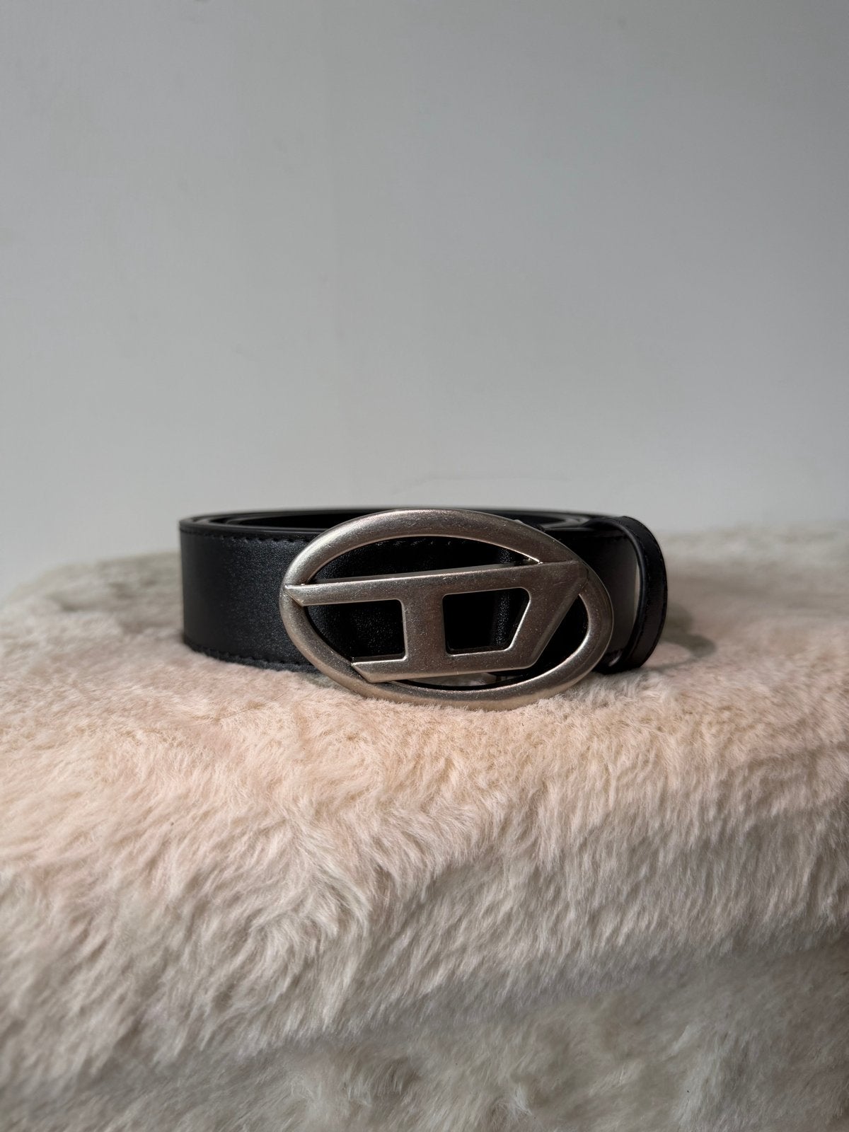 Diesel D logo riem - Zwart met zilveren gesp, 3 tot 5 cm, Zwart, Heupriem, Ophalen of Verzenden