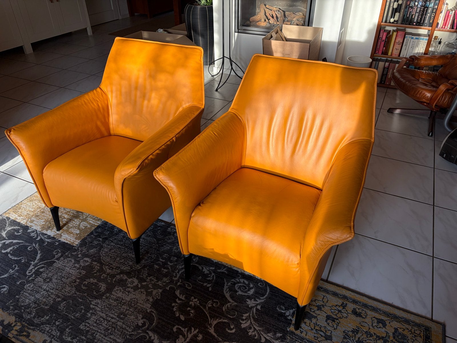 Leolux Mayuro Fauteuil Oker Leer 2x, Ophalen, Gebruikt, Twee, Overige kleuren