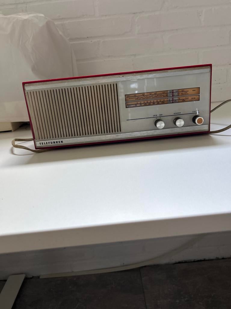 Vintage Telefunken Radio - Niet werkend, voor de handige klu, Audio, Tv en Foto, Radio's, Ophalen, Niet werkend, Radio