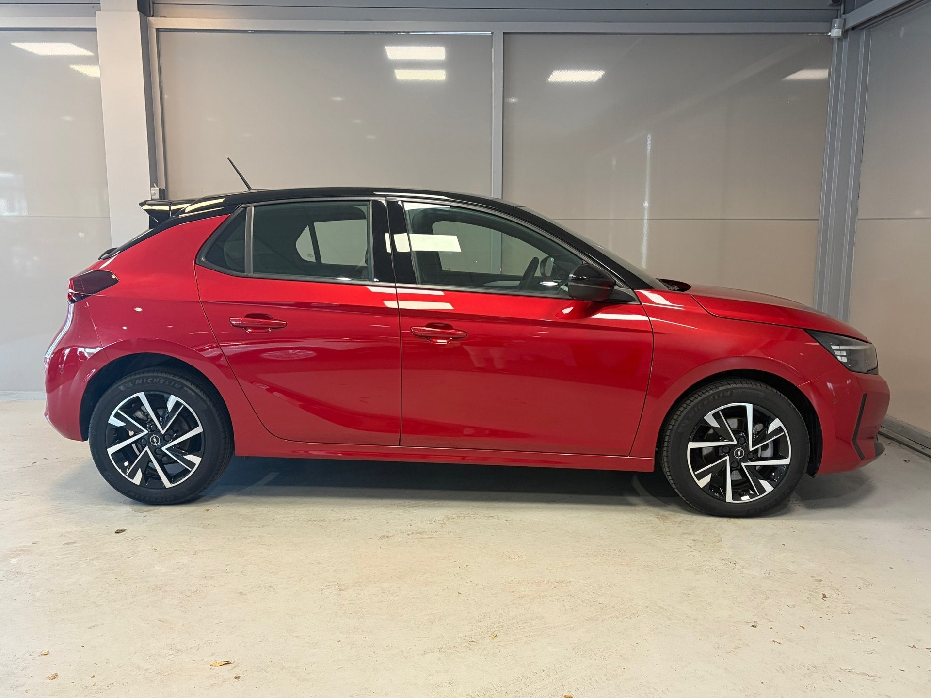 Opel CORSA GS 1.2 Turbo Hybrid 110PK Automaat | Camera | Car, Auto's, Stof, Gebruikt, 1199 cc, 610 kg