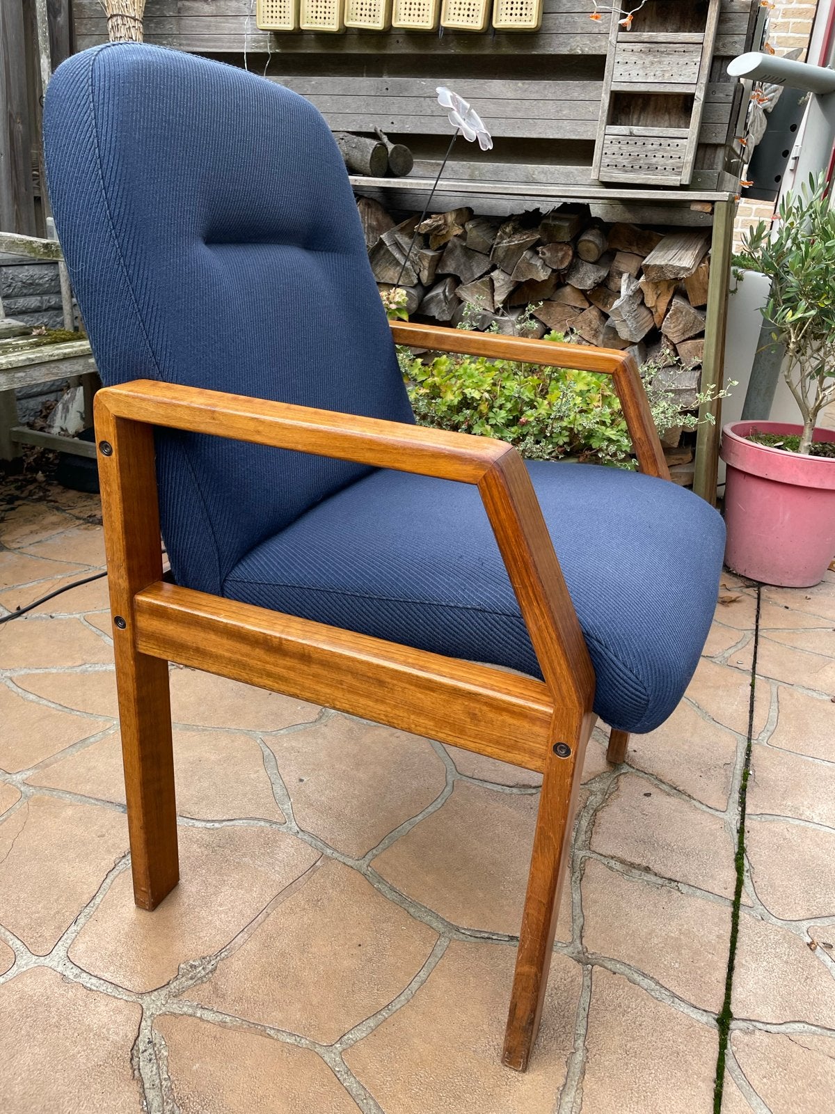 6 Mid century fauteuils met houten frame, Ophalen, Gebruikt, Blauw, Eén