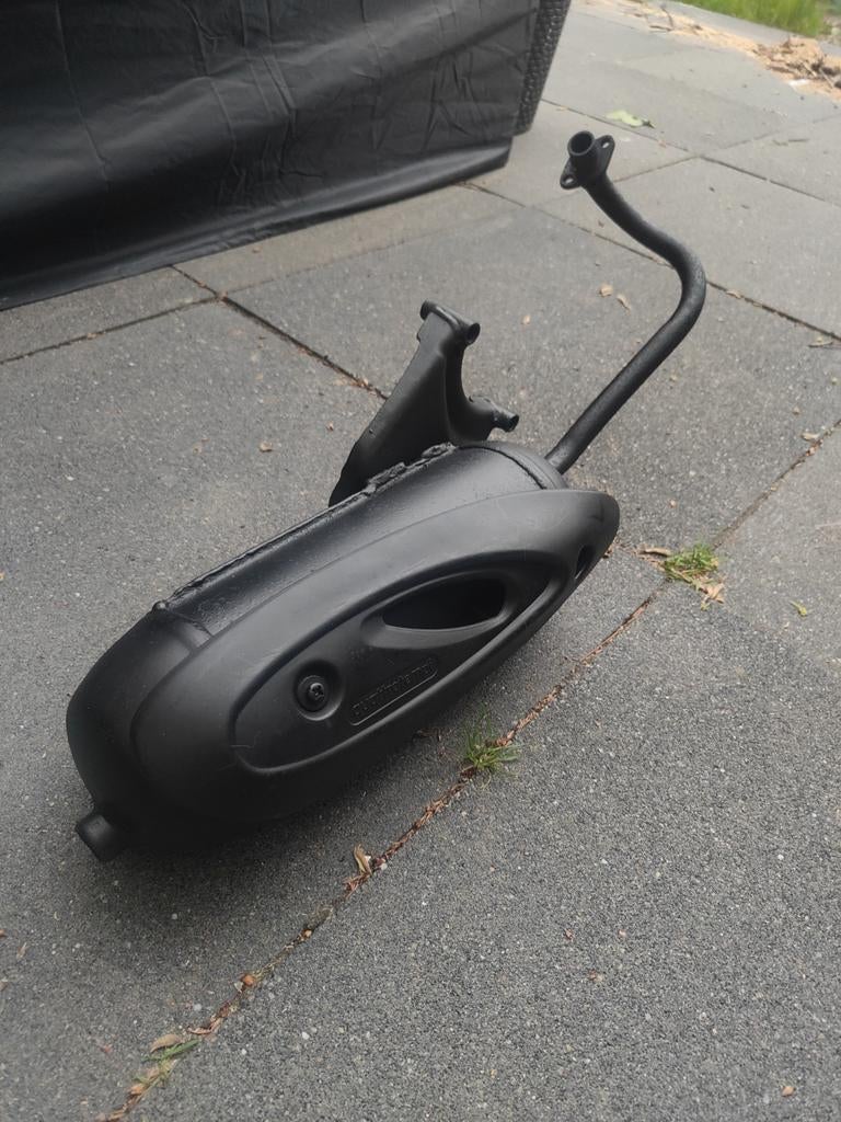Piaggio zip 4takt uitlaat, Fietsen en Brommers, Brommeronderdelen | Scooters, Ophalen of Verzenden, Gebruikt, Uitlaat, Overige merken