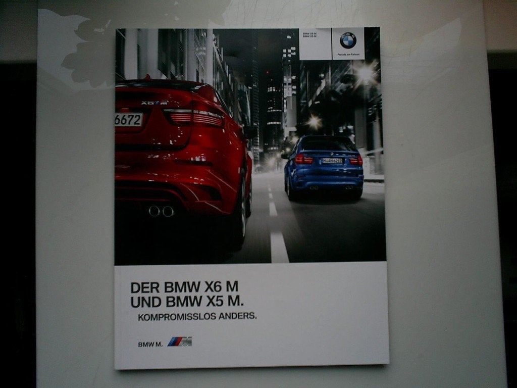 Der BMW X 6 M en BMW X 5 M 2011 48 pag. Duits, Verzenden, Zo goed als nieuw, BMW
