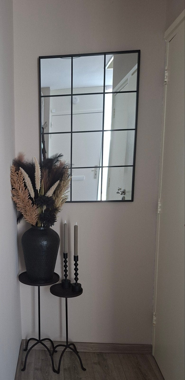 Moderne spiegel met zwart raster 90x60, Ophalen, 100 tot 150 cm, Zo goed als nieuw, Rechthoekig