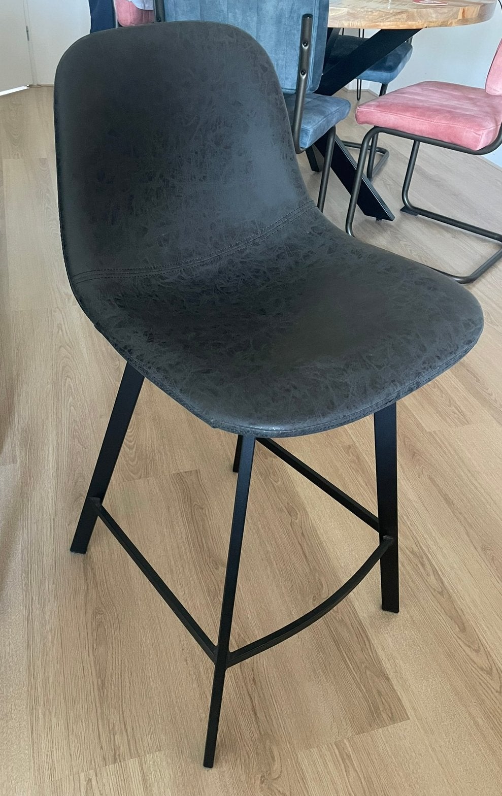 Zwarte barkruk/ barstoel, Ophalen, Gebruikt, Met voetsteun, 60 tot 90 cm