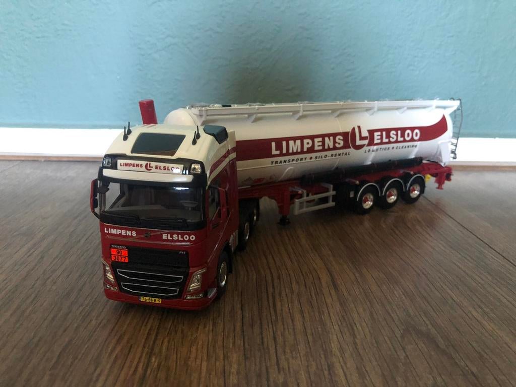 WSI Volvo FH4 6x2 Limpens Elsloo met kippende bulktrailer, Hobby en Vrije tijd, Modelauto's | 1:50, Ophalen of Verzenden, Zo goed als nieuw