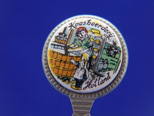 Lepeltje: Kaasboerderij, Verzenden