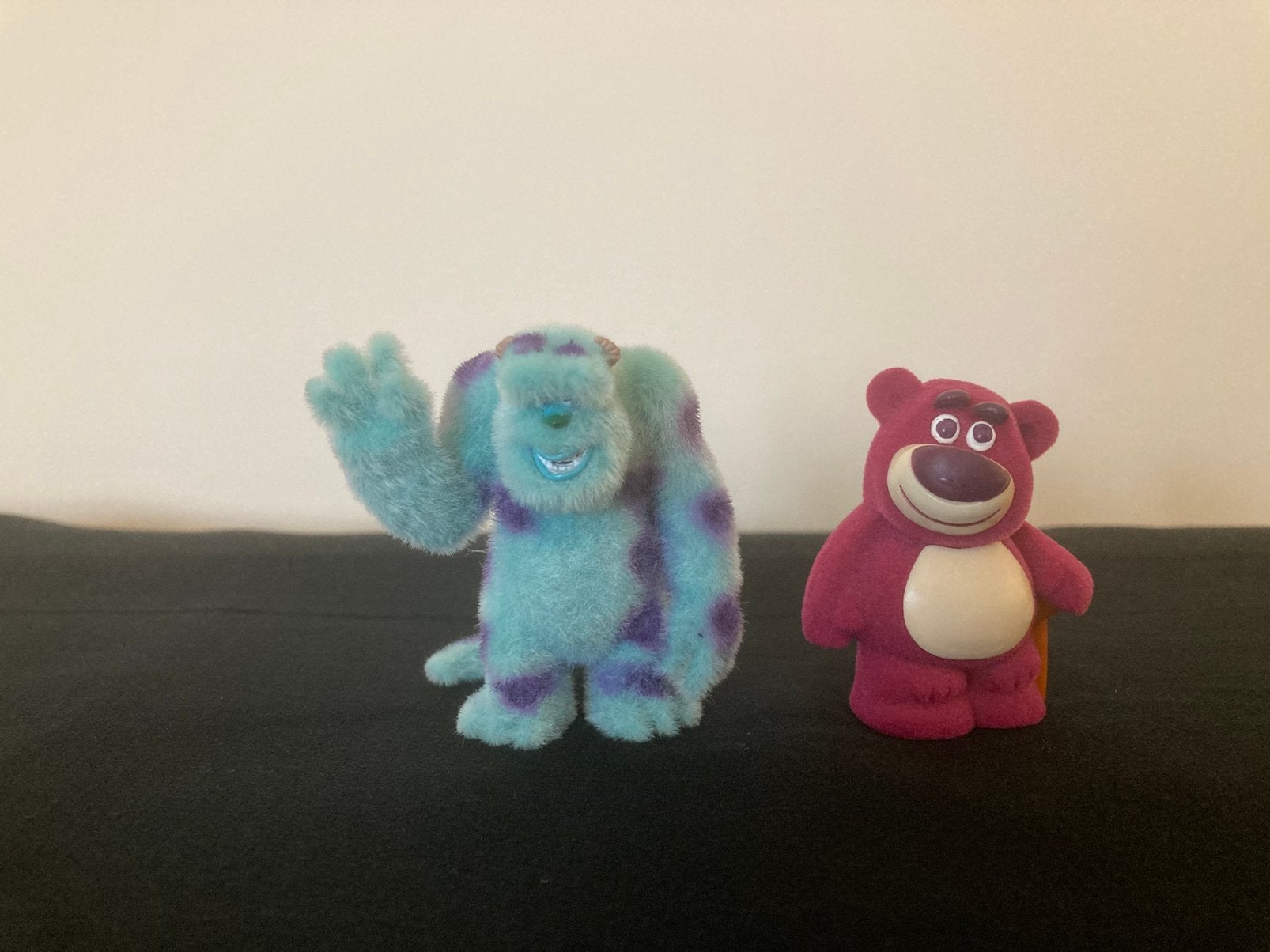 Disney Pixar poppetjes Toy Story Lotso en Monsters Inc Sully, Ophalen of Verzenden, Zo goed als nieuw