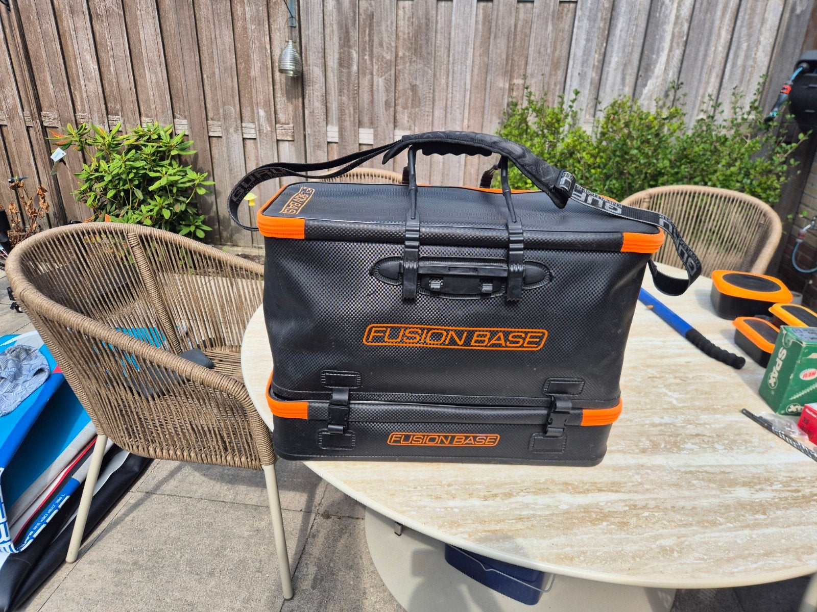 Guru Fusion Base - Visgerei Opbergtas, Watersport en Boten, Hengelsport | Algemeen, Ophalen, Zo goed als nieuw, Koffer of Tas