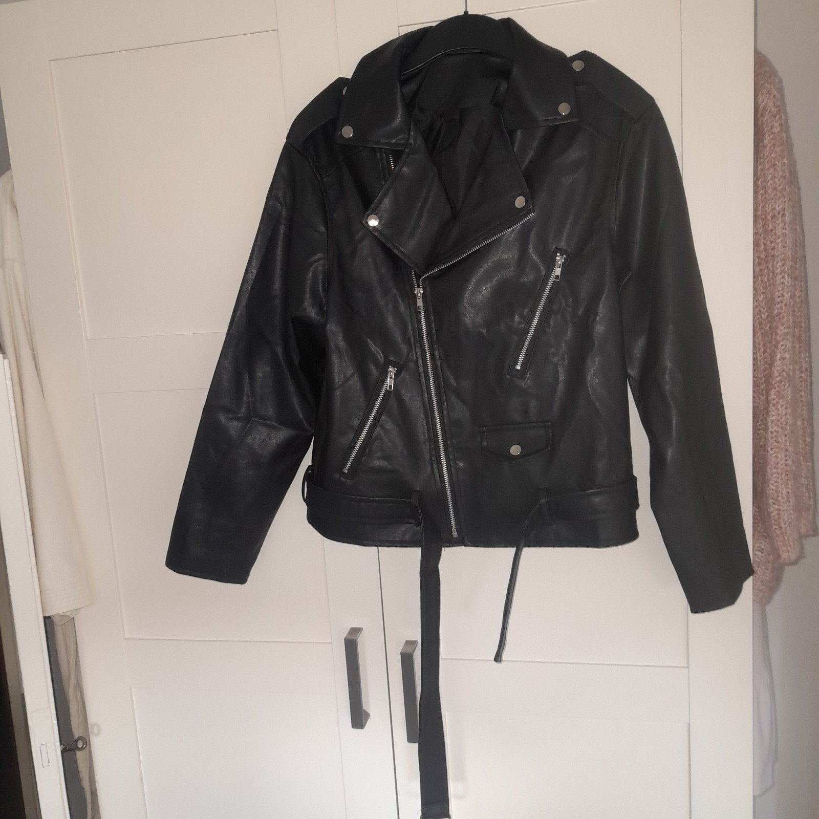 Nieuwe bikerjack dames - Maat XL, Kleding | Dames, Ophalen, Nieuw, Maat 46/48 (XL) of groter, Zwart