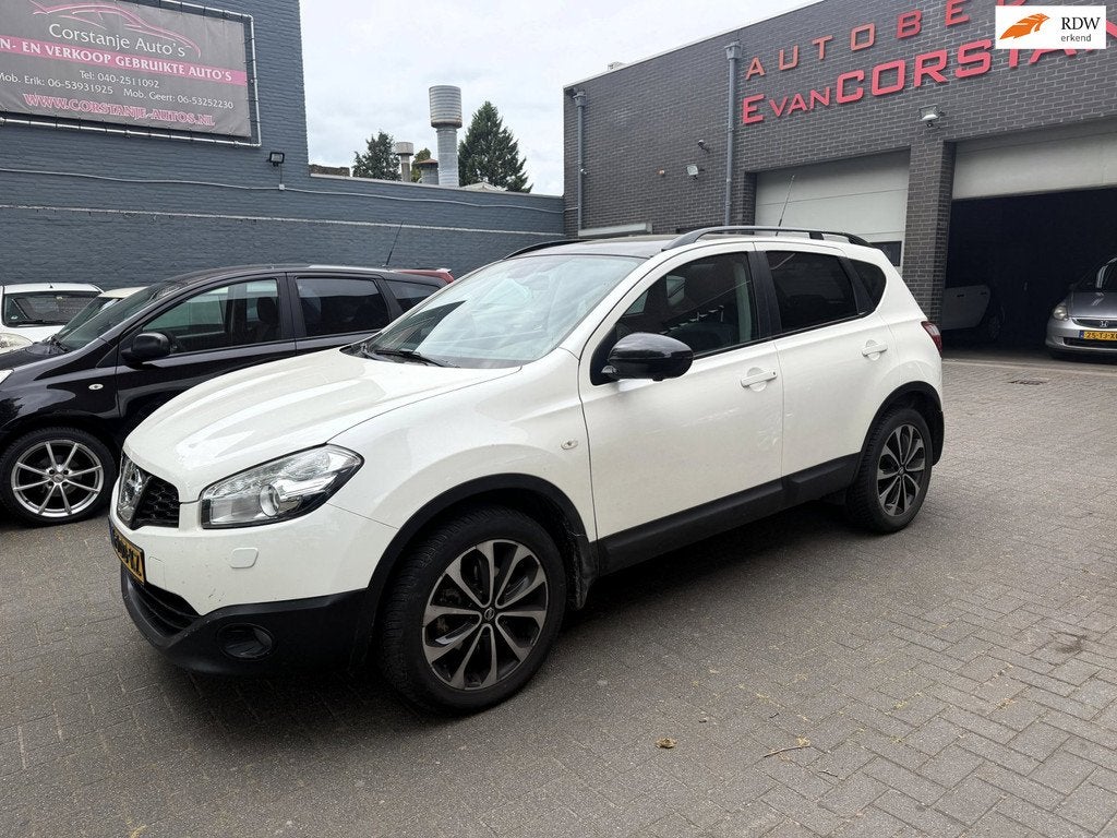 Nissan Qashqai 1.6 Automaat. Gaat alleen Achteruit !, Auto's, Euro 5, Gebruikt, Leder en Stof, Wit