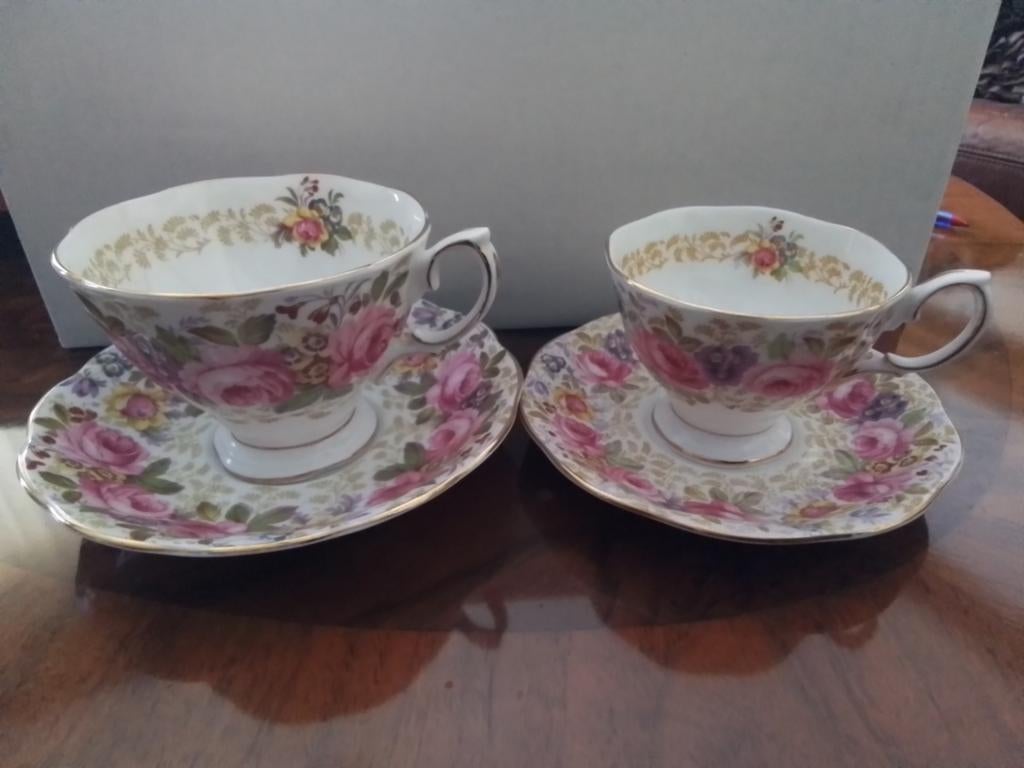 Set Royal Albert Serena kop en schotels., Ophalen of Verzenden