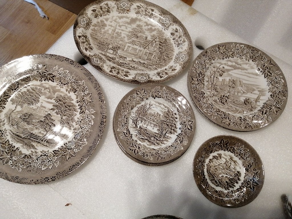 Castles serie borden bruin 1xronde serverschaal, 29cm, Antiek en Kunst, Ophalen of Verzenden
