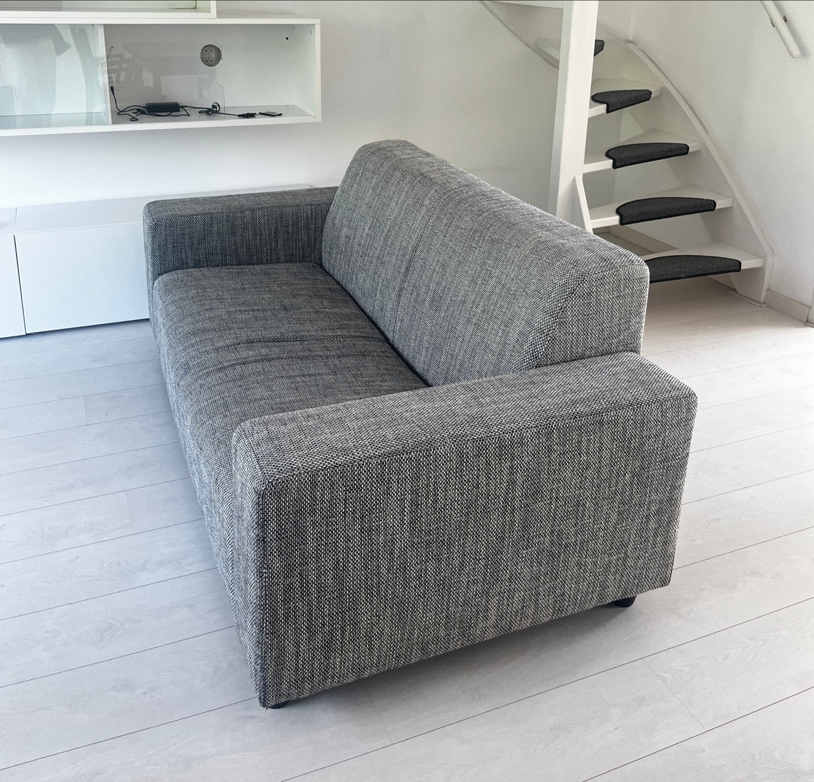 Comfortabele 2-zitsbank met poef - Grijs, Ophalen, 150 tot 200 cm, Tweepersoons, 75 tot 100 cm