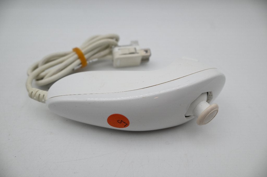 Wii Nunchuk Controller - Wit (Gebruikt) €5.00 per stuk, Nintendo, Gebruikt, Overige genres, 1 speler