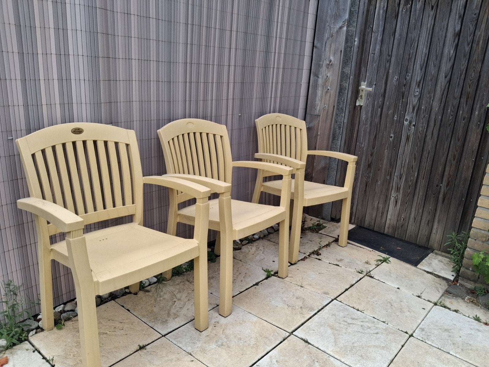 3 stapelbare tuinstoelen van kunststof, Ophalen, Gebruikt, Kunststof, Stapelbaar