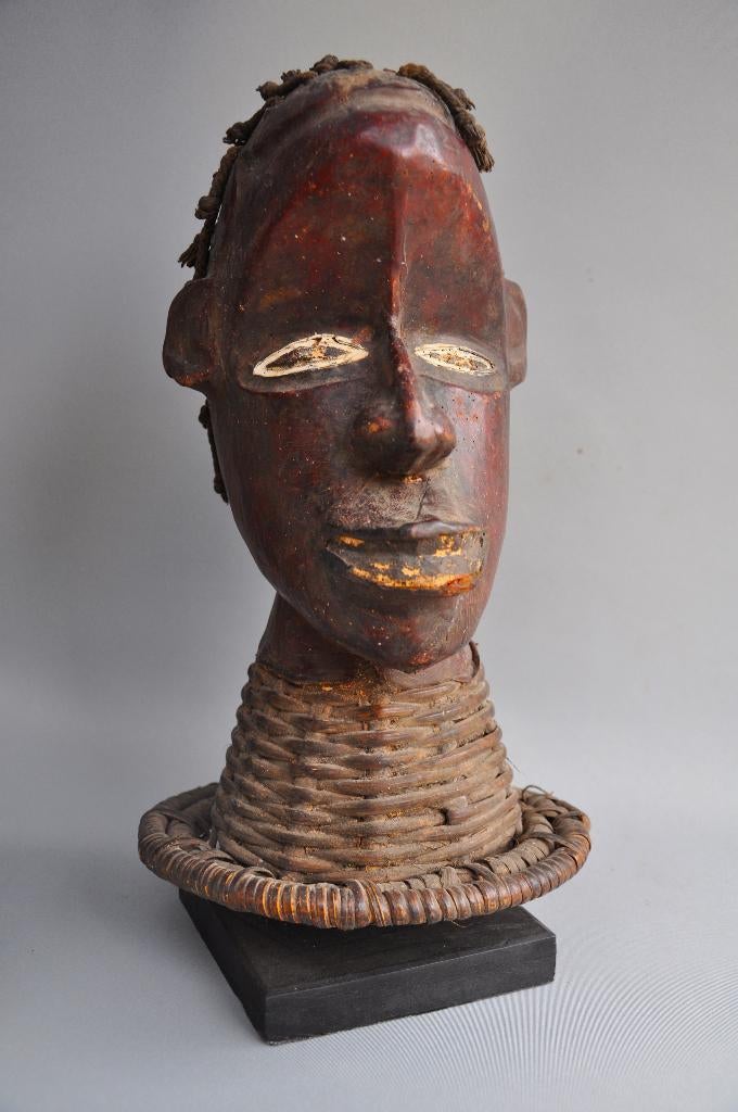 Oud hoofdmasker, EJAGHAM, EKOÏ, Kameroen, ca 1970, Ophalen of Verzenden