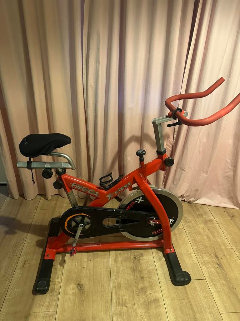 Spinningbike HiQol X- Indoor Cycle vergelijkbaar met Keiser, Ophalen, Gebruikt, Spinningfiets