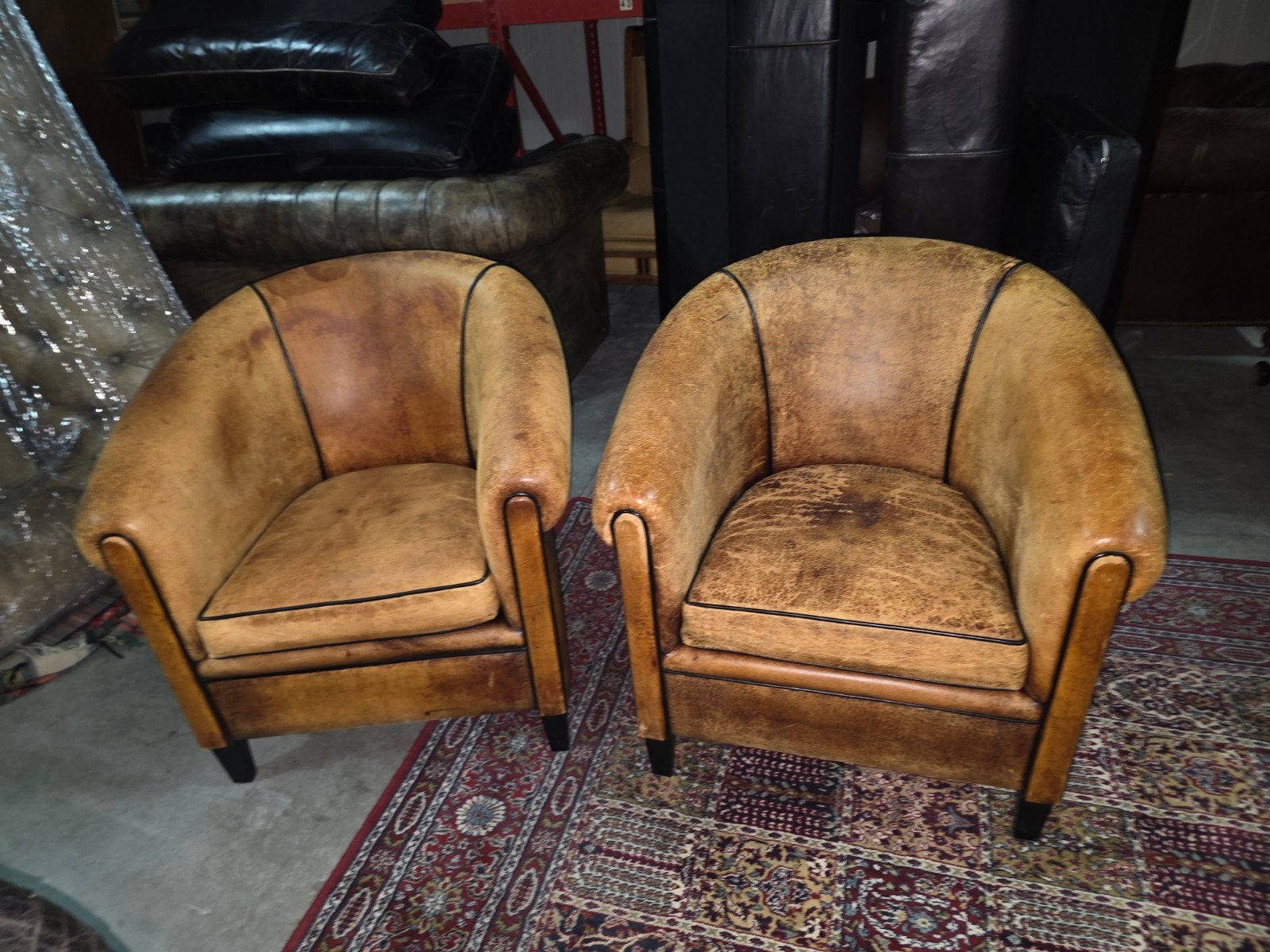 2 sleetse vintage schapenleren Clubfauteuils GRATIS BEZORGD