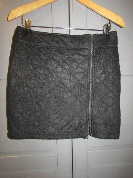 G813 Rozes of Avalon mt S (38) rok zwart gewatteerd nepleer, Kleding | Dames, Verzenden, Zwart, Zo goed als nieuw, Maat 36 (S)