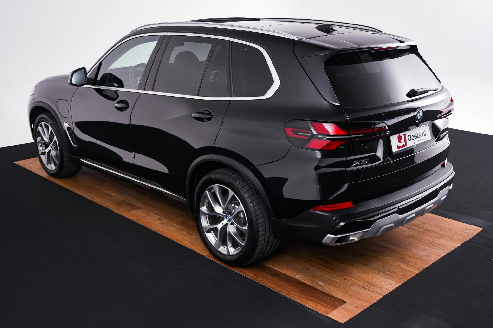 BMW X5 xDrive50e Trekhaak - Panoramadak - Driving Assistant, Auto's, Dealer onderhouden, Automatische klimaatregeling, Gebruikt