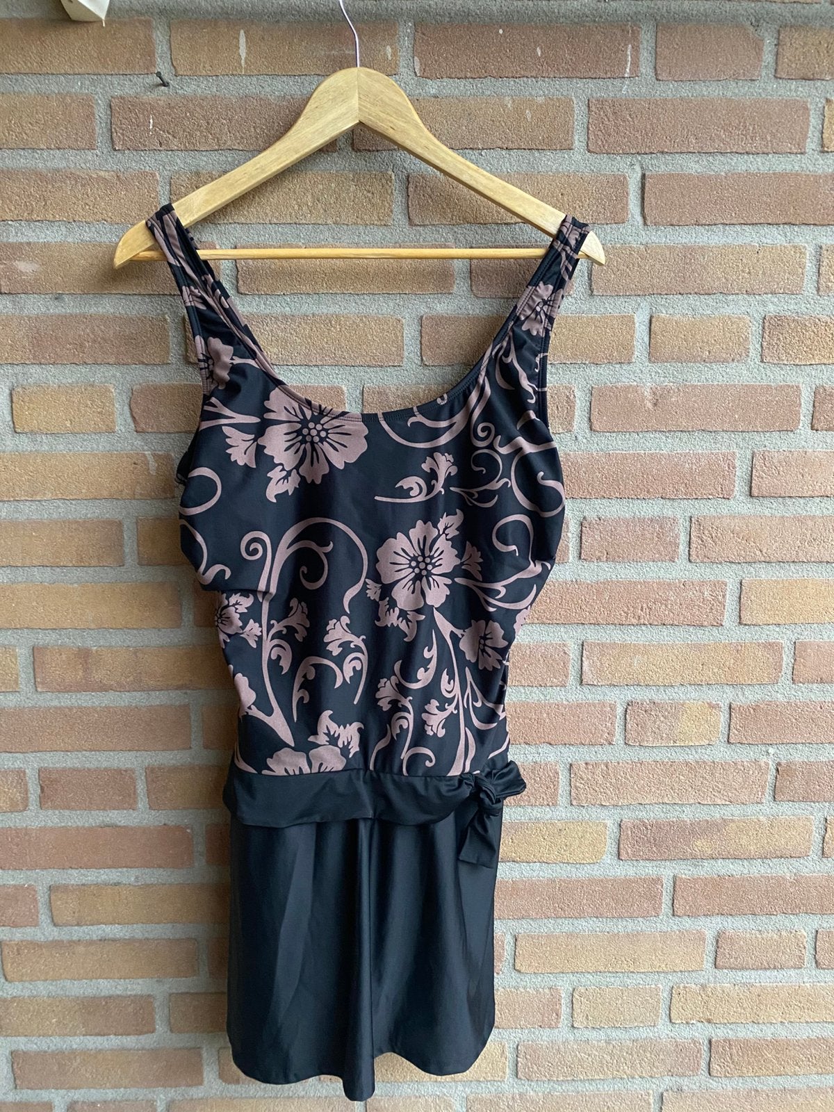 Bonprix badpak met rokje maat 46, Kleding | Dames, Badmode en Zwemkleding, Ophalen of Verzenden, Nieuw, Zwart, Badpak