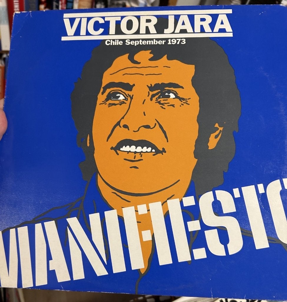 Victor Jara: Manifesto (lp), Ophalen of Verzenden, Zo goed als nieuw, 12 inch, Latijns-Amerikaans