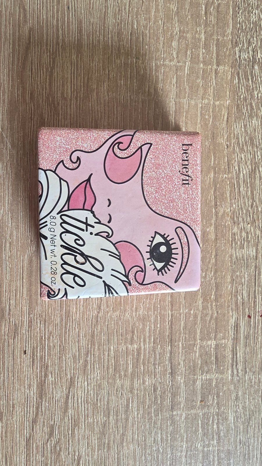 Benefit tiekle highlighter, Ophalen of Verzenden, Zo goed als nieuw, Gehele gezicht