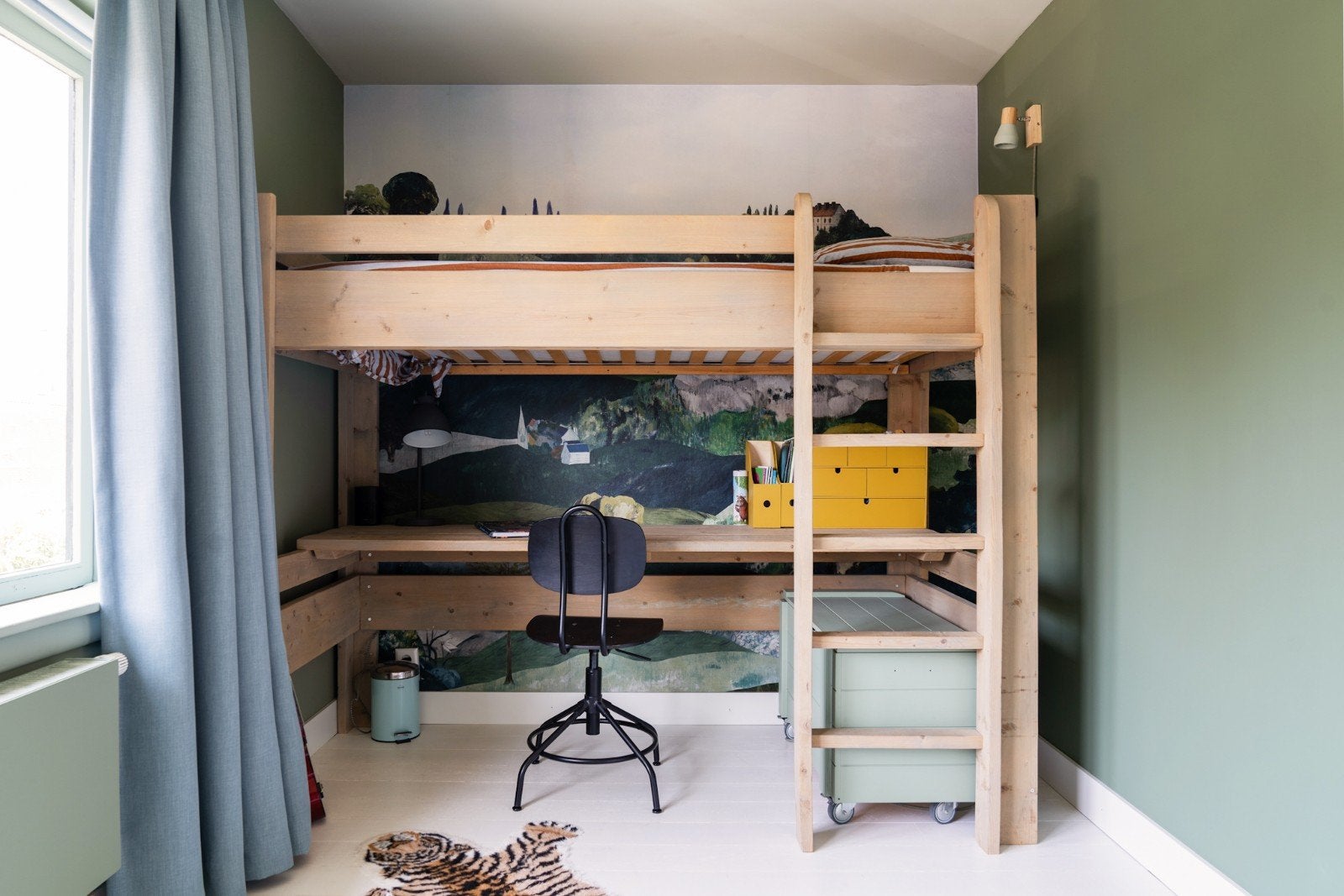 Houten hoogslaper met bureau- op maat gemaakt, Ophalen, Gebruikt, Eenpersoons, 200 cm