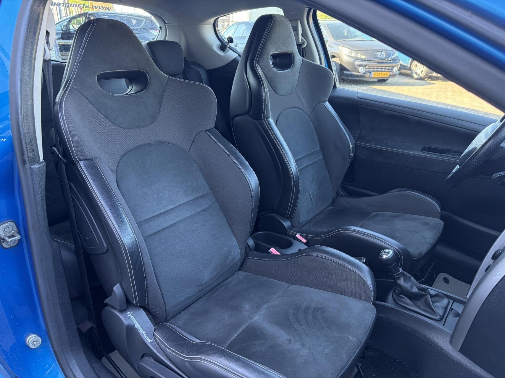 Peugeot 207 1.4-16V XS Airco RC interieur APK t/m juni 2027, Auto's, Peugeot, Voorwielaandrijving, Blauw, 49 €/maand, Origineel Nederlands
