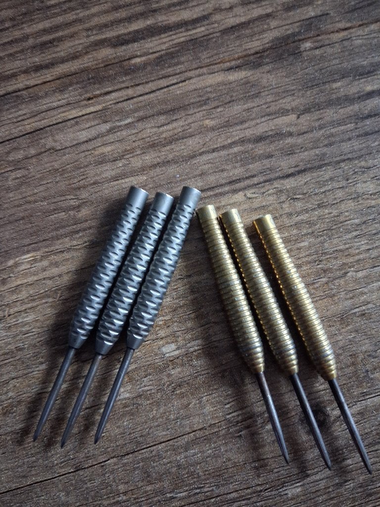 Dart pijlen  23 gram Christian kist, Ophalen, Zo goed als nieuw, Pijlen