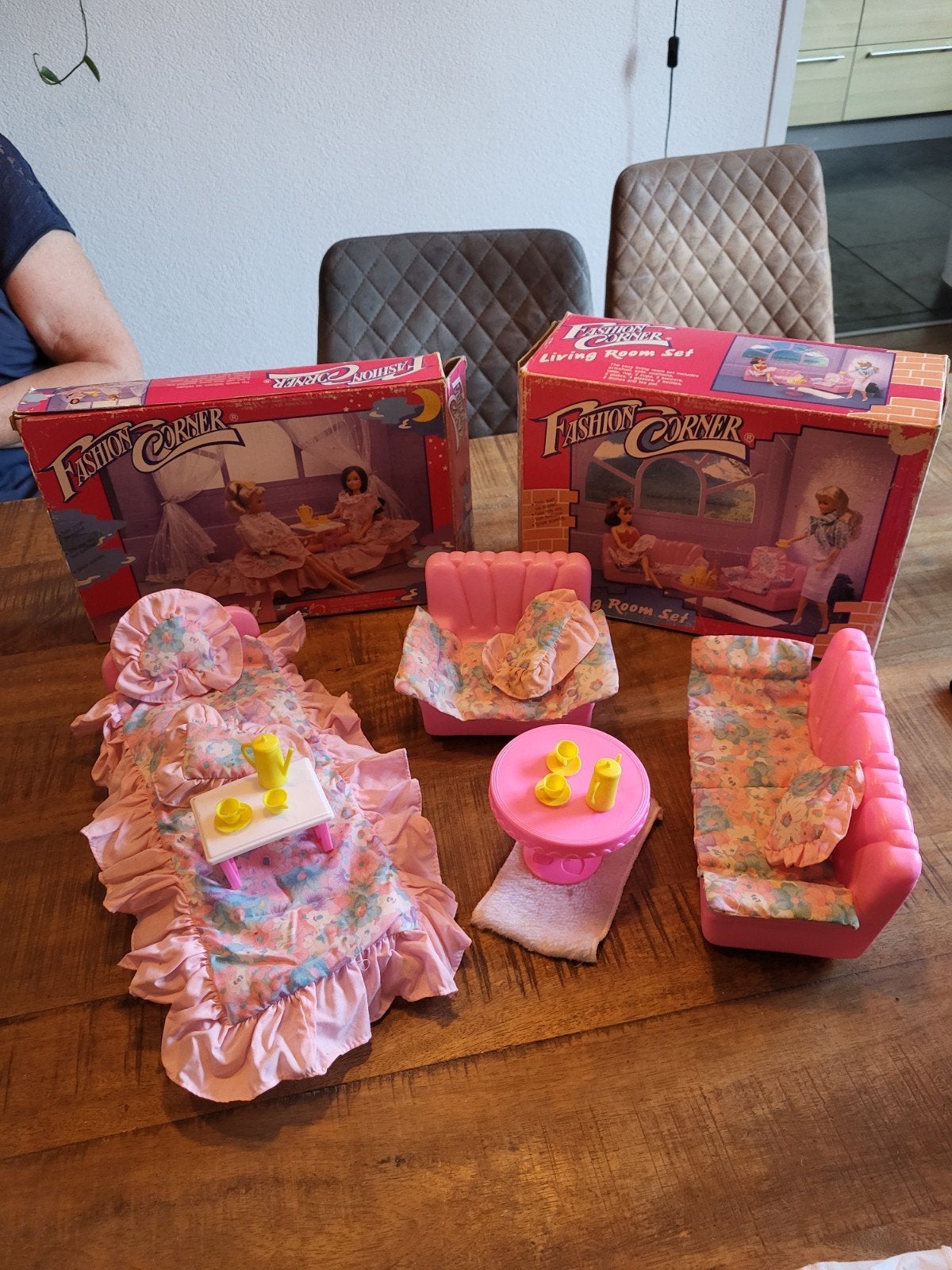 2 Fashion Corner sets (1987) voor Barbie, Ophalen of Verzenden