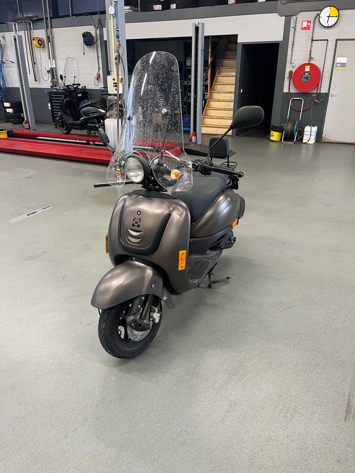 Retro scooter AGM, Ophalen, Gebruikt, Benzine, Overige merken