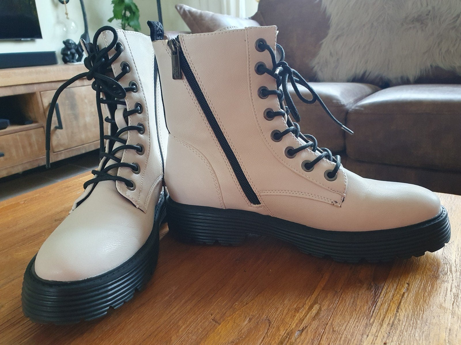 Prachtige nieuwe witte boots., Ophalen, Nieuw, Wit