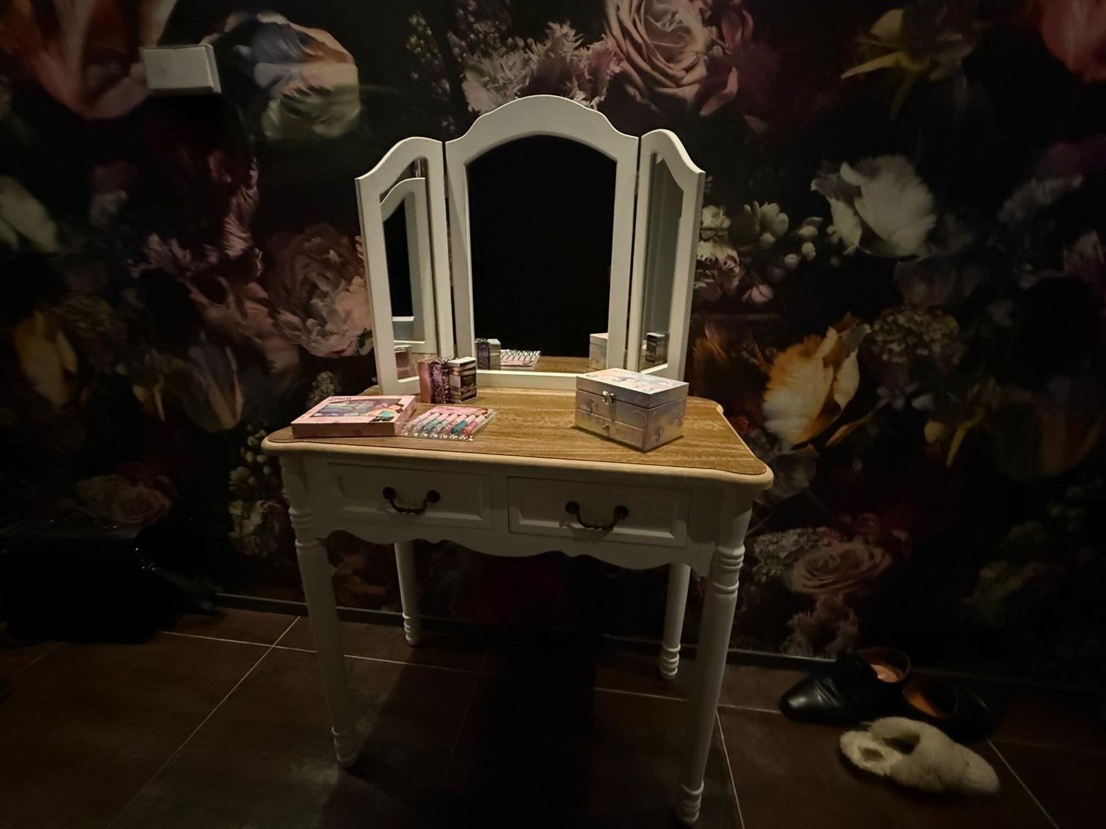 Leuke kaptafel met spiegel - opknapper, Gebruikt, Minder dan 100 cm, Hout, 50 tot 100 cm