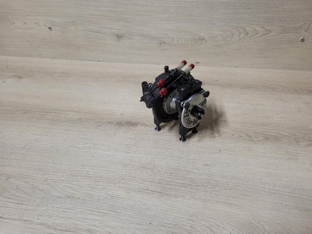Losi 5ive T complete midden diff, Benzine, Ophalen of Verzenden, Zo goed als nieuw, Onderdeel