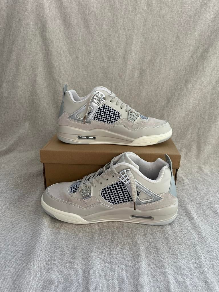 Jordan 4, Kleding | Heren, Schoenen, Ophalen of Verzenden, Zo goed als nieuw, Overige kleuren, Sneakers of Gympen