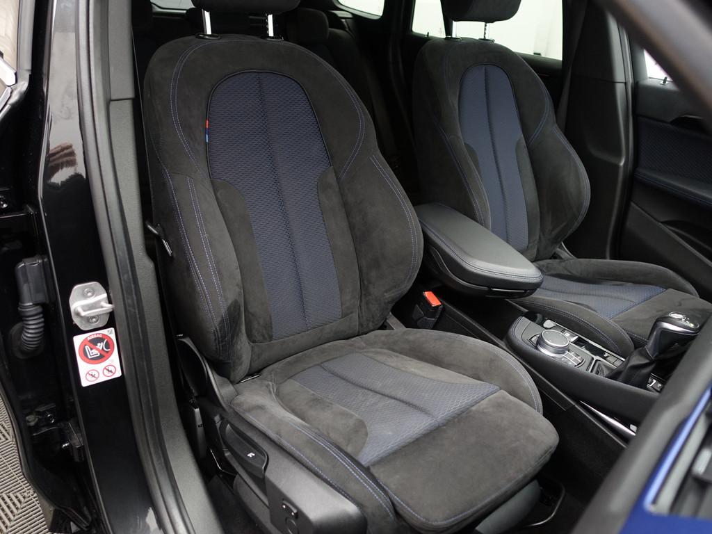 BMW X1 sDrive18i M Sport Aut- Head Up, Xenon Led, M Performa, 136 pk, Gebruikt, Met garantie (alle), Alcantara